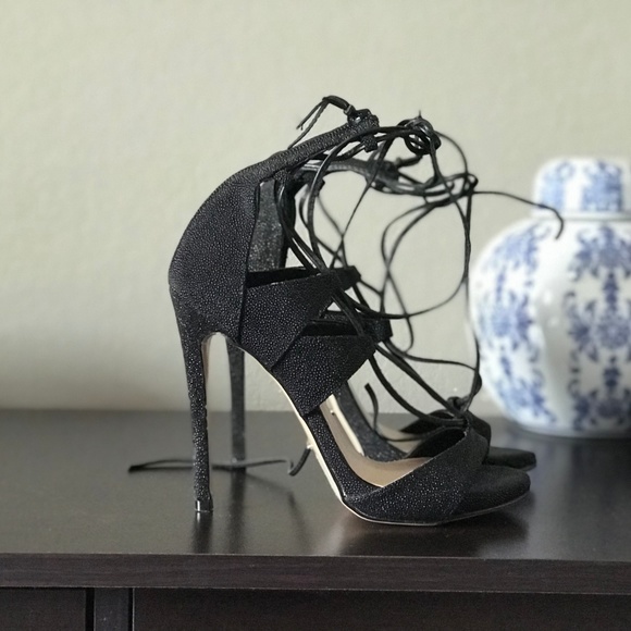 Tony Bianco \'Atrium black Venetian\' Heels Size 7 main image 0